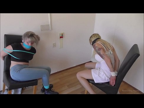 ❤️ Akapindwa muropa / akasungwa uye akasungwa / musikana ari mukutambudzika Mberi pa %sn.osagoassist.ru %
